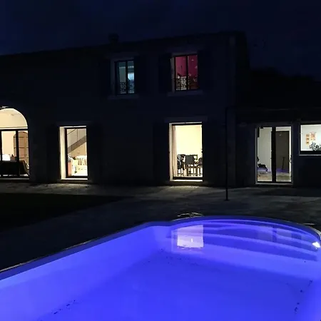 Provencal Bastide In * Uzès