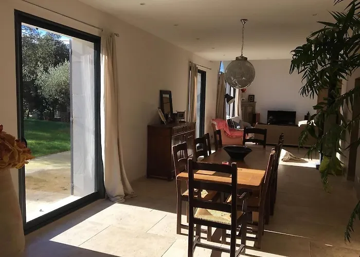Provencal Bastide In Vila Uzès
